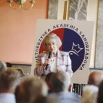 Świętokrzyska Akademia Samorządowa: Czy Polsce opłaca się być w UE?