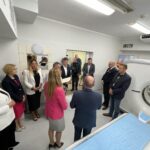 Szpital w Morawicy ma nowy tomograf. Wydał na niego 100 tysięcy złotych - Radio Kielce 06.06.2023. Morawica. Świętokrzyskie Centrum Psychiatrii wzbogaciło się o nowy tomograf komputerowy / Fot. Michał Kita - Radio Kielce