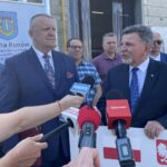 26.06.2023. Kunów. Podpisanie umowy na budowę drogi wewnętrznej w strefie przemysłowej / Fot. Michał Kita - Radio Kielce