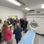 Szpital w Morawicy ma nowy tomograf. Wydał na niego 100 tysięcy złotych - Radio Kielce 06.06.2023. Morawica. Świętokrzyskie Centrum Psychiatrii wzbogaciło się o nowy tomograf komputerowy / Fot. Michał Kita - Radio Kielce