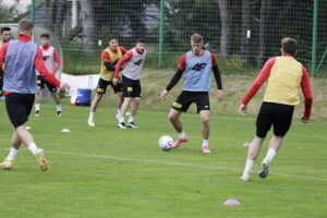 14.06.2023. Kielce. Stadion przy ulicy Kusocińskiego. Trening Korony Kielce / Fot. Jarosław Kubalski - Radio Kielce