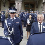 16.06.2023. Kielce. Oficjalne zakończenie zmagań i wręczenie nagród w ogólnopolskim konkursie na najlepszego policjanta ruchu drogowego. Na zdjęciu (od lewej): nadinsp. Roman Kuster - zastępca komendanta głównego policji, Zbigniew Koniusz - wojewoda świętokrzyski / Fot. Jarosław Kubalski - Radio Kielce