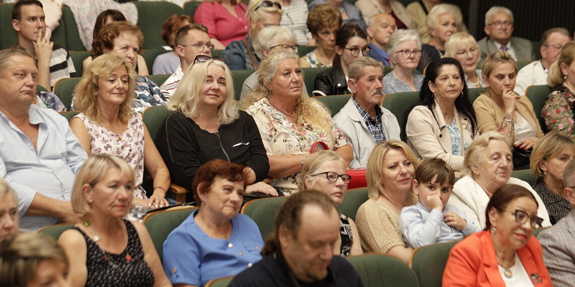 16.06.2023 Kielce. WDK. 50 - lecie Zespołu Pieśni i Tańca Kielce / Fot. Jarosław Kubalski - Radio Kielce