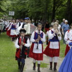 18.06.2023. Tokarnia. „Jawor u źródeł kultury”. Korowód / Fot. Jarosław Kubalski - Radio Kielce