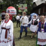 18.06.2023. Tokarnia. „Jawor u źródeł kultury”. Korowód / Fot. Jarosław Kubalski - Radio Kielce