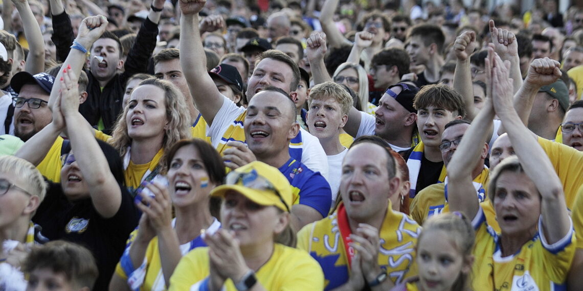 18.06.2023 Kielce. Rynek. Strefa kibica podczas meczu LM Barlinek Industria Kielce - SC Magdeburg / Fot. Jarosław Kubalski - Radio Kielce