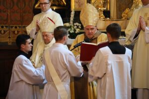 19.06.2023. Sandomierz. Święcenie nowych księży w diecezji sandomierskiej. / Fot. ksiądz Grzegorz Skłodkowski