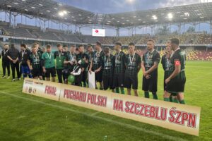 14.06.2023. Kielce. Suzuki Arena. Finał Pucharu Polski na szczeblu okręgu: KSZO 1929 Ostrowiec Świętokrzyski - Star Starachowice. Na zdjęciu: zespół Staru Starachowice / Fot. Sebastian Kalwat - Radio Kielce