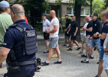 RADIO GDAŃSK. Akcja policji pod Gdańskiem. Udaremniono ustawkę pseudokibiców