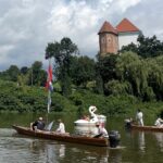 29.07.2023. Sandomierz. Wodniacy płyną łodziami do Warszawy, aby oddać cześć powstańcom / Fot. Grażyna Szlęzak - Radio Kielce