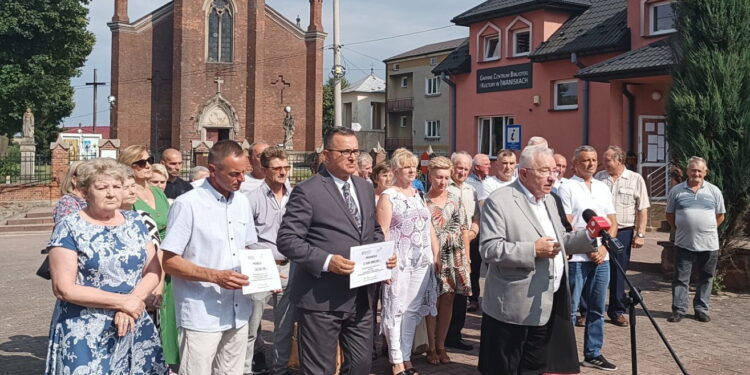 Poseł Lipiec: Iwaniska są beneficjentem znaczącej pomocy rządu