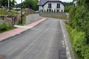 31.07.2023. Bieliny. Parking przy cmentarzu / Fot. Urząd Gminy Bieliny