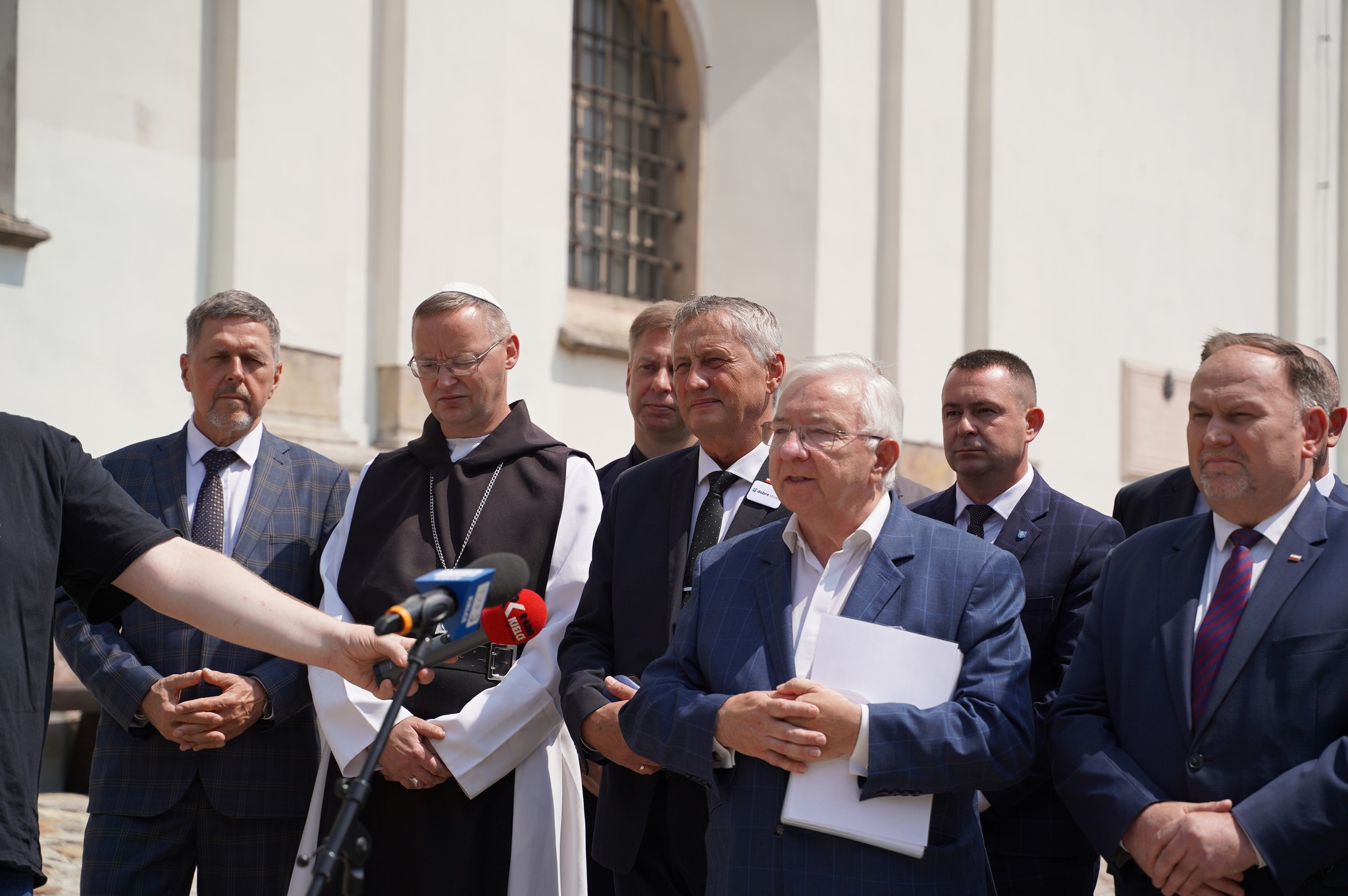 14.07.2023. Święty Krzyż. Konferencja w sprawie wyników naboru w Rządowym Programie Odbudowy Zabytków. / Fot. Świętokrzyski Urząd Wojewódzki.