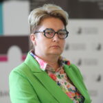 27.07.2023. Kielce. Konferencja prasowa zapowiadająca Festiwal Herlinga-Grudzińskiego. Na zdjęciu Anna Żmudzińska - dyrektor Miejskiej Biblioteki Publicznej im. Jerzego Pilcha w Kielcach. / Fot. Wiktor Taszłow - Radio Kielce