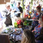 02.07.2023. Kaniów. Konkursie na Najsmaczniejszą Potrawę Powiatu Kieleckiego. Na zdjęciu (od lewej): Mirosław Ciołak, Mirosław Gębski - starosta kielecki, Janusz Knap - prezes Radia Kielce / Fot. Wiktor Taszłow - Radio Kielce