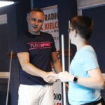 04.07.2023. Kielce. Wakacyjny cykl „Bilardowe Wtorki z Radiem Kielce”. Na zdjęciu: Paweł Golański / Fot. Wiktor Taszłow - Radio Kielce