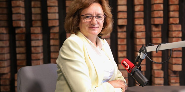 Agata Wojtyszek: rząd PiS od wielu lat wprowadza programy, które pomagają w leczeniu pacjentów