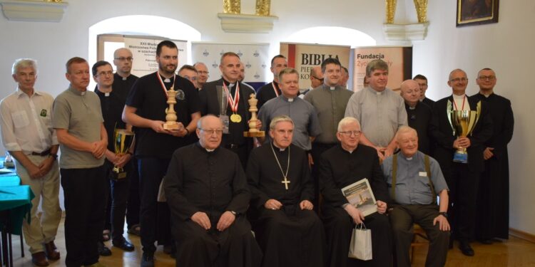 Znamy zwycięzcę XXII Mistrzostw Polski Duchowieństwa w Szachach Klasycznych