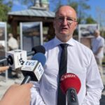 09.07.2023. Końskie. Otwarcie wystawy poświęconej błogosławionym męczennikom z Pariacoto. Na zdjęciu: Piotr Wawrzyk - wiceminister spraw zagranicznych / Fot. Magdalena Galas-Klusek - Radio Kielce