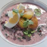 Chłodnik litewski z pieczonymi ziemniakami