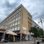 25.07.2023. Kielce. Biurowiec przy ul. Sienkiewicza 76 / Fot. Wiktor Taszłow – Radio Kielce