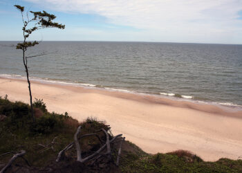 Morze Bałtyckie, plaża, morze, Bałtyk, Ustka / Fot. Robert Felczak – Radio Kielce