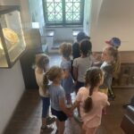 27.07.2023. Sandomierz. Zajęcia dla dzieci w Muzeum Zamkowym / Fot. Grażyna Szlęzak - Radio Kielce