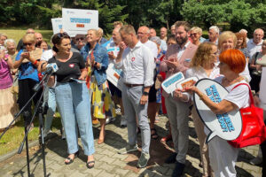 17.07.2023. Starachowice. Akcja Koalicji Obywatelskiej „Pilnuję wyborów” / Fot. Anna Głąb – Radio Kielce