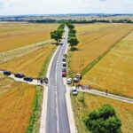 07.07.2023. Łysaków. Oddanie do użytku po modernizacji niemal kilometrowego odcinka drogi wojewódzkiej nr 768 / Fot. Jarosław Kubalski - Radio Kielce