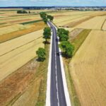 07.07.2023. Łysaków. Oddanie do użytku po modernizacji niemal kilometrowego odcinka drogi wojewódzkiej nr 768 / Fot. Jarosław Kubalski - Radio Kielce