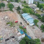 13.07.2023. Kielce. Wyburzanie byłego szpitala dziecięcego przy ulicy Langiewicza / Fot. Jarosław Kubalski – Radio Kielce