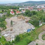 13.07.2023. Kielce. Wyburzanie byłego szpitala dziecięcego przy ulicy Langiewicza / Fot. Jarosław Kubalski – Radio Kielce