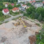 Znikają budynki po byłym szpitaliku dziecięcym