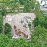 13.07.2023. Kielce. Wyburzanie byłego szpitala dziecięcego przy ulicy Langiewicza / Fot. Jarosław Kubalski – Radio Kielce