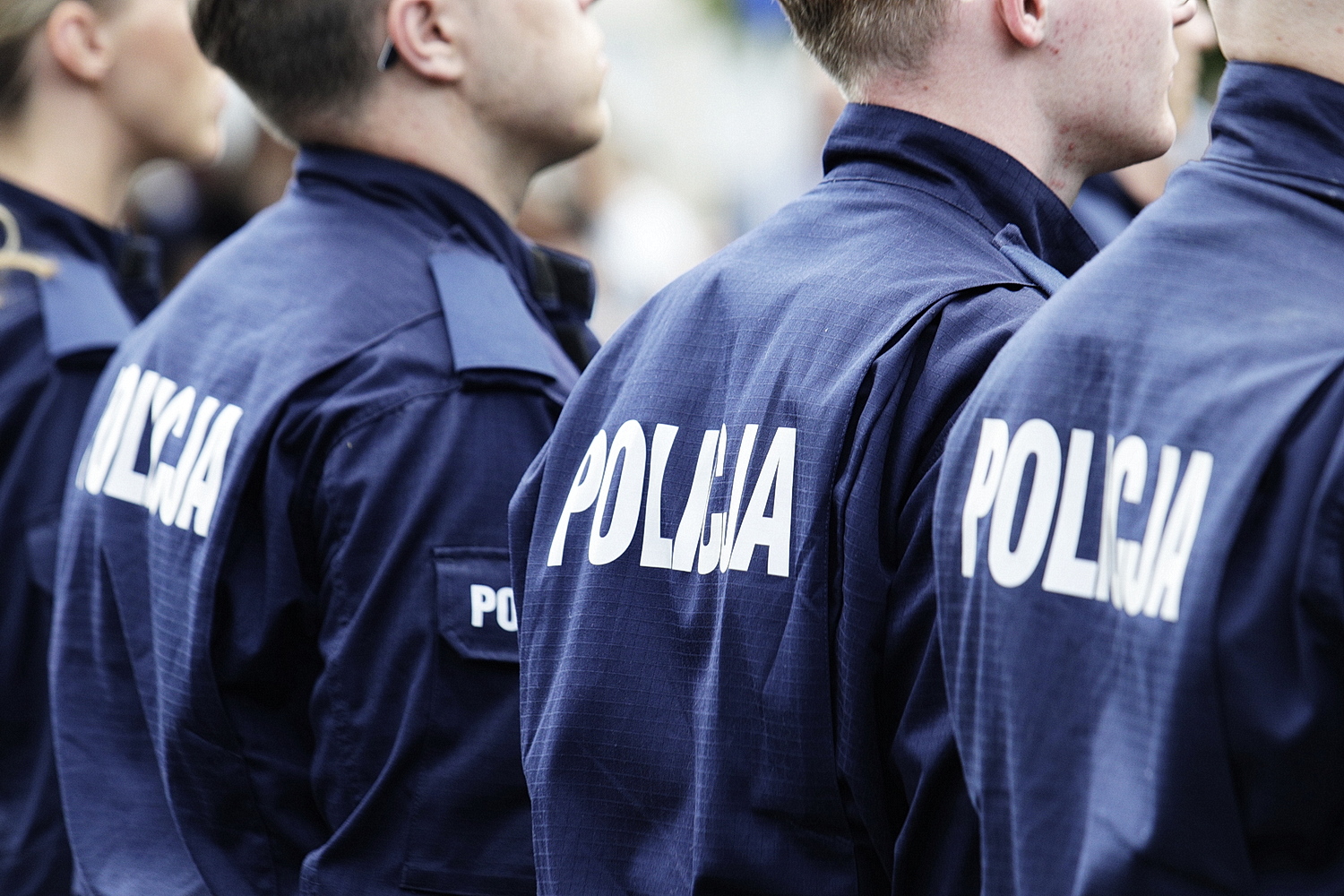 Policjanci otrzymali nowe koszule. To jednak nie koniec zmian w umundurowaniu