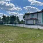 18.07.2023 Kostomłoty Drugie. Boisko, które ma zostać przebudowane / Fot. Daniel Czwartosz - Radio Kielce