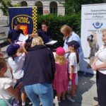 Kolorowanki od straży miejskiej - Radio Kielce 02.08.2023. Kielce. Obchody dnia kolorowanki / Fot. Marcin Marszałek - Radio Kielce