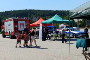 13.08.2023. Chęciny. Piknik promujący świadczenie 800 plus / Fot. Marcin Marszałek - Radio Kielce