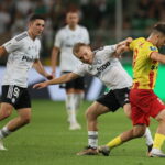 Starali się, ale znów przegrali. Trzecia z rzędu porażka Korony - Radio Kielce 20.08.2023. Warszawa. 5. kolejka PKO BP Ekstraklasy Legia Warszawa - Korona Kielce / Fot. Leszek Szymański - PAP