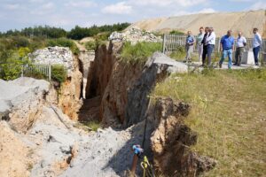 Wojewoda zapewnia, że sprawę osuwiska wyjaśnią najlepsi specjaliści