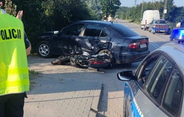 23.08.2023. Czachów. Zderzenie motocykla z autem osobowym / Fot. świętokrzyska policja