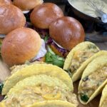 Szarpana nie wieprzowina z mango- jalapeno w kukurydzianym tacos