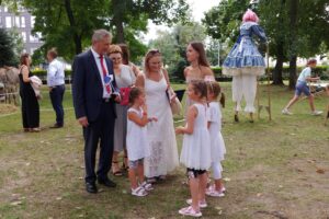 Rodzinna zabawa oraz pomoc polskim rodzinom