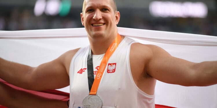 Lekkoatletyczne MŚ - srebrny medal Nowickiego