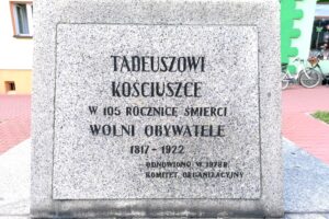 02.08.2023. Działoszyce. Pomnik Tadeusza Kościuszki / Fot. Marta Gajda-Kruk – Radio Kielce