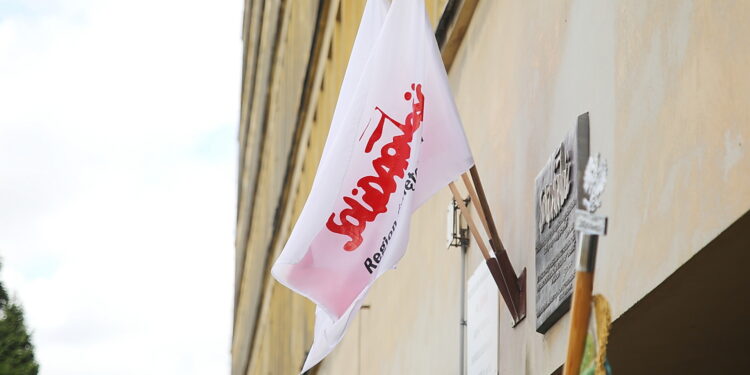 Szef „Solidarności" w Siarkopolu zostaje w pracy