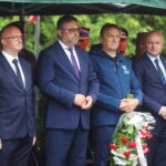 01.08.2023. Kielce. Obchody 79. rocznicy Powstania Warszawskiego. Na zdjęciu (od lewej): Piotr Wawrzyk - wiceminister spraw zagranicznych, Tomasz Jamka - członek zarządu województwa, Mirosław Gębski - starosta kielecki, Rafał Nowak - wicewojewoda świętokrzyski, Wiesław Koza - radny Rady Miasta Kielce / Fot. Wiktor Taszłow - Radio Kielce