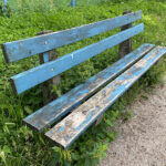 Miejskie place zabaw i niebezpieczeństwa - Radio Kielce 08.08.2023. Kielce. Zniszczony plac zabaw. Ulica Paderewskiego / Fot. Wiktor Taszłow - Radio Kielce