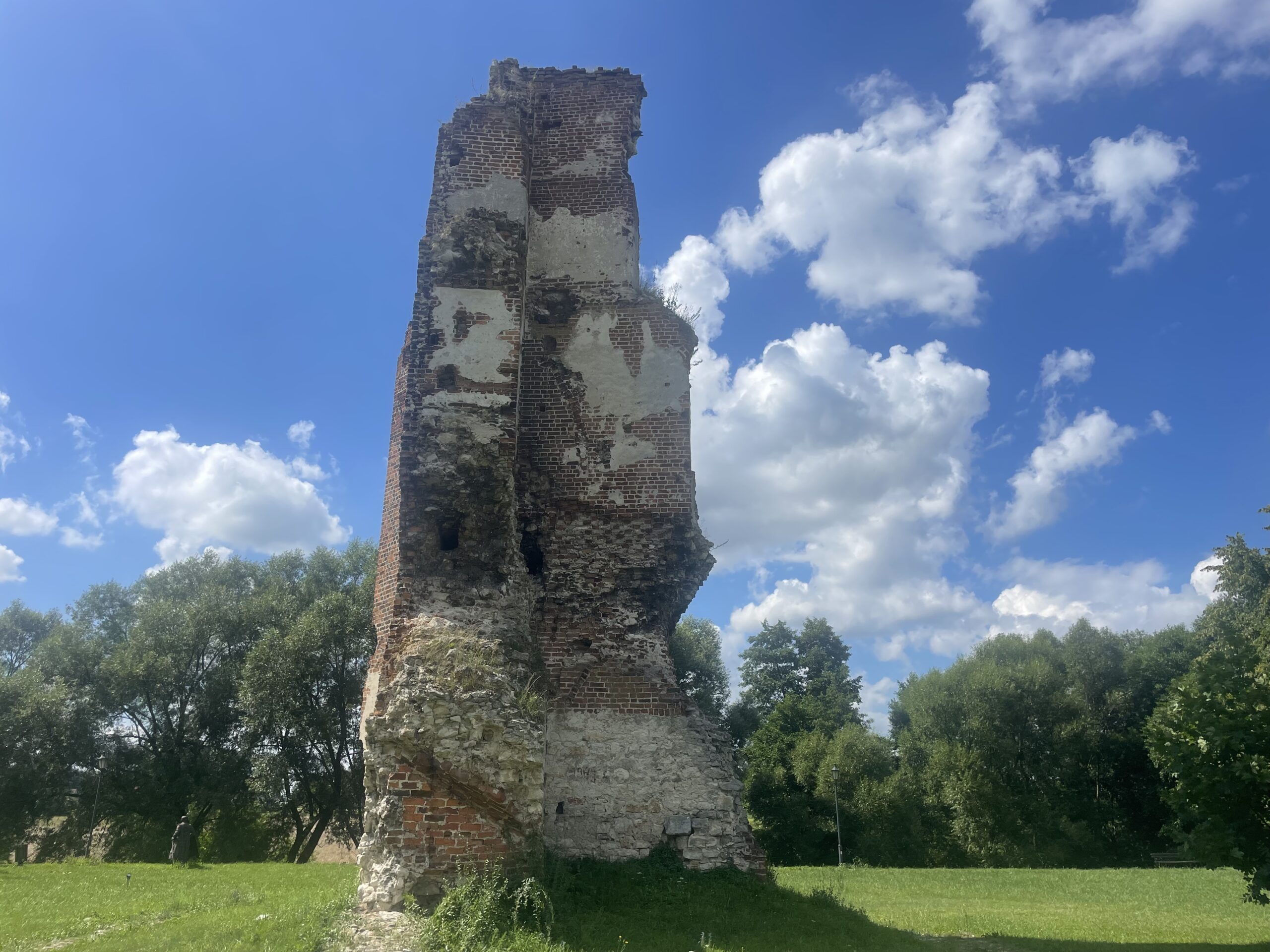 Rytwiany. Ruiny zamku w Rytwianach / Fot. Grażyna Szlęzak - Radio Kielce