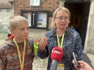 Sandomierscy pielgrzymi w trasie na Jasną Górę - Radio Kielce